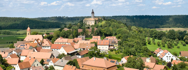 Virnsberger Schloss mit Ortskern